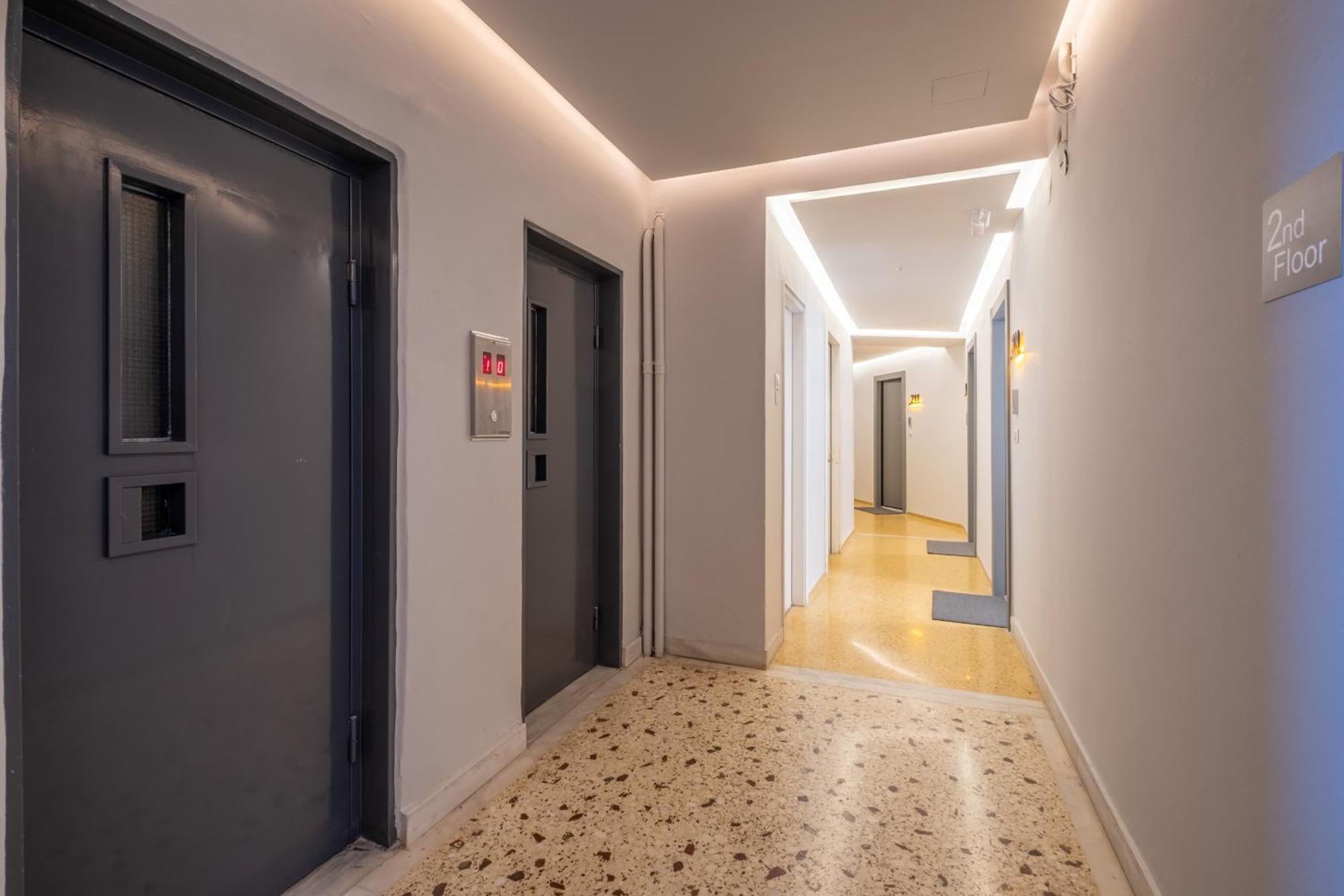 Athensis Apartments In Central Афины Экстерьер фото