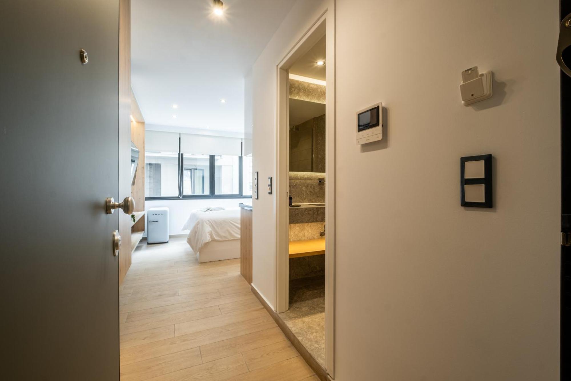 Athensis Apartments In Central Афины Экстерьер фото
